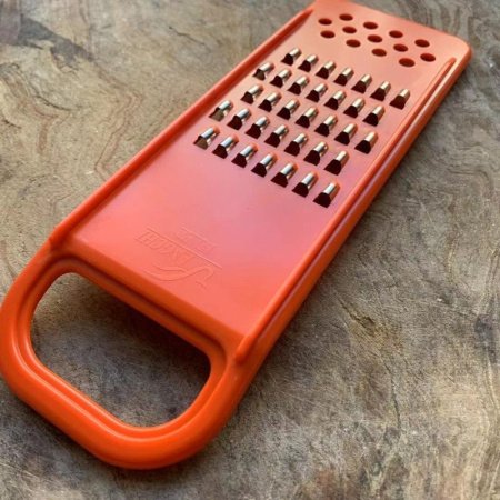 Нож для нарезки овощей фотография