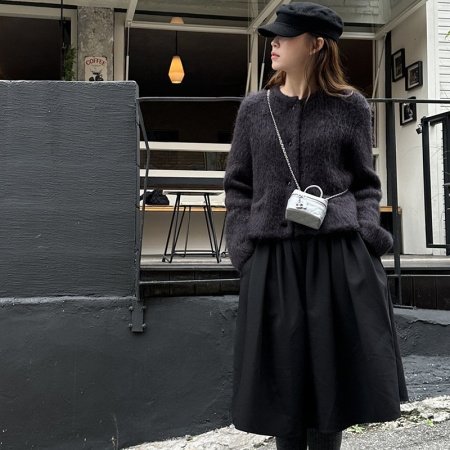 Женская зимняя юбка из вельвета изображение