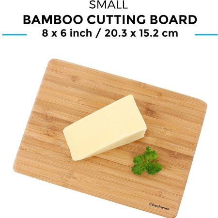 Натуральная доска для резки из бамбука фотография