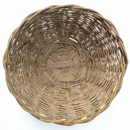 Бамбуковая корзина для хранения фото