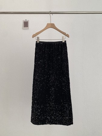 Высокая юбка с блестками из бархата изображение