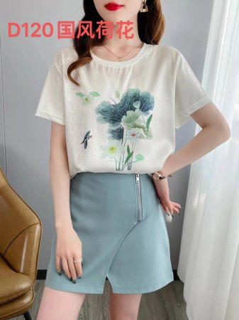 Футболка из искусственного шелка с коротким рукавом фотография