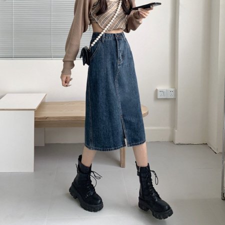 Джинсовая юбка винтажного высокого пояса фотография