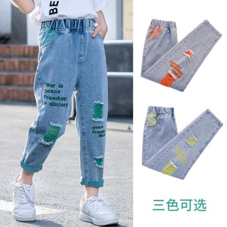 Летние джинсы для девочек с вышивкой и дырками фотография