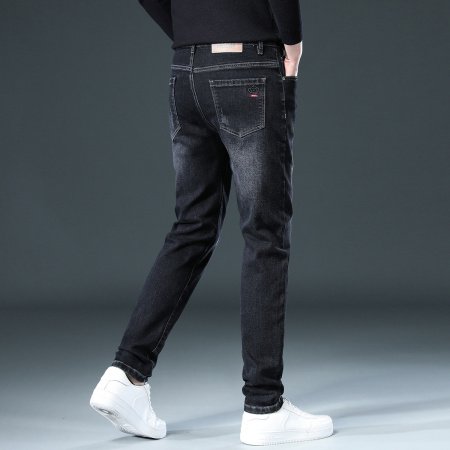 Мужские джинсы в стиле новинка весна-осень фото