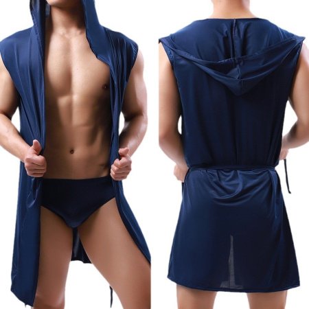 Мужской халат из молочного шелка фотография