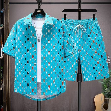 Летний комплект мужской рубашка и шорты фотография