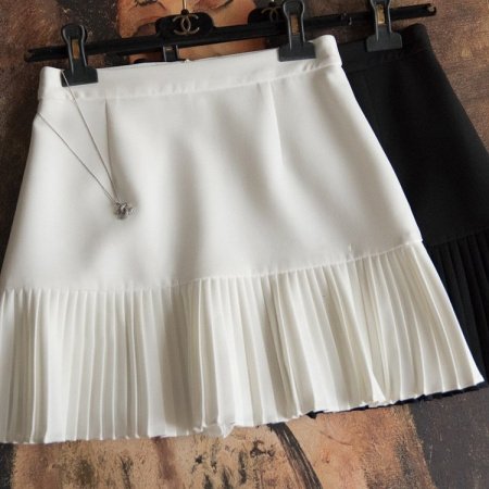 Шелковая короткая юбка с плиссированным низом изображение