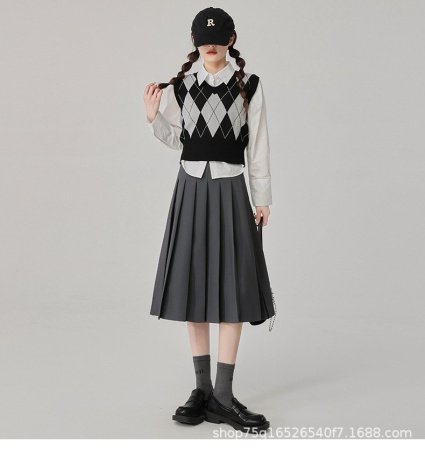 Женская юбка 2023 новой коллекции фотография