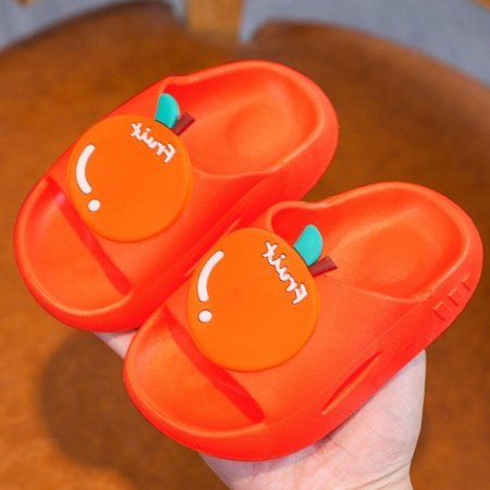 Детские тапочки с мультяшным рисунком изображение