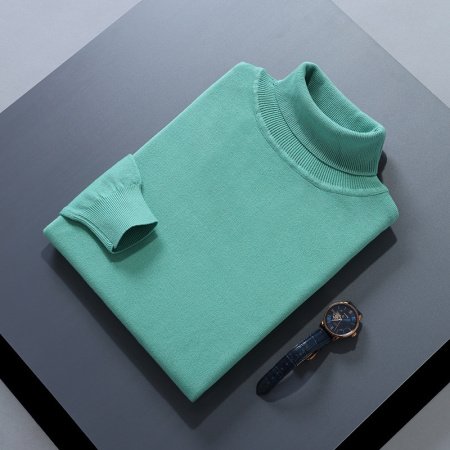 Мужской свитер с высоким воротником на осень и зиму изображение