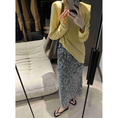 Юбка-миди с высокой талией и блестками фотография