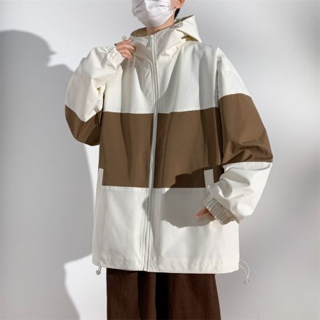 Куртка с капюшоном и принтом фото