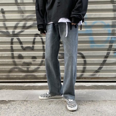 Джинсы мужские прямого кроя изображение