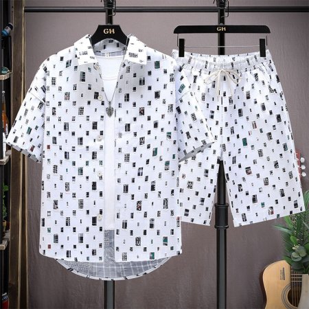 Летний комплект мужской рубашка и шорты фотография