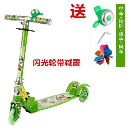 Детский трехколесный самокат фотография