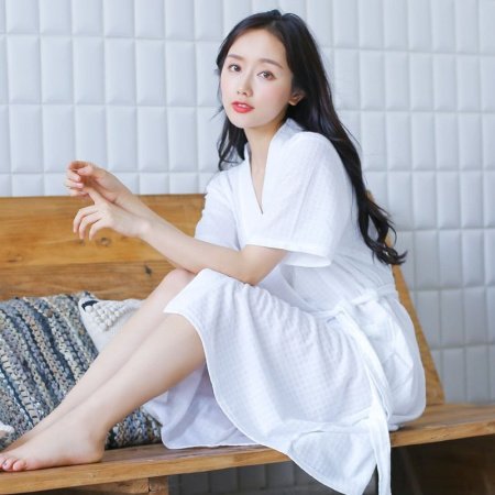 Халат для ванной комнаты с рисунком в клетку изображение