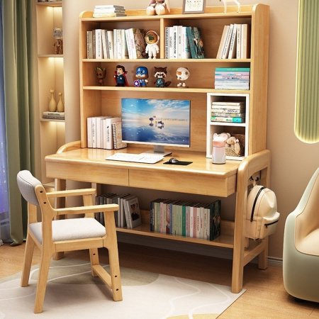 Детский письменный стол из натурального дерева фото