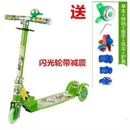 Детский трехколесный самокат фотография