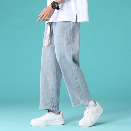 Летние мужские джинсы с разрывами и прямыми штанинами фото