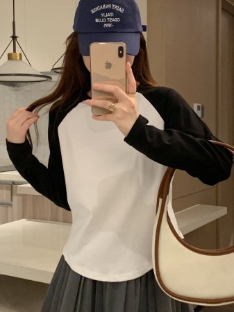 Женская футболка с длинным рукавом фотография